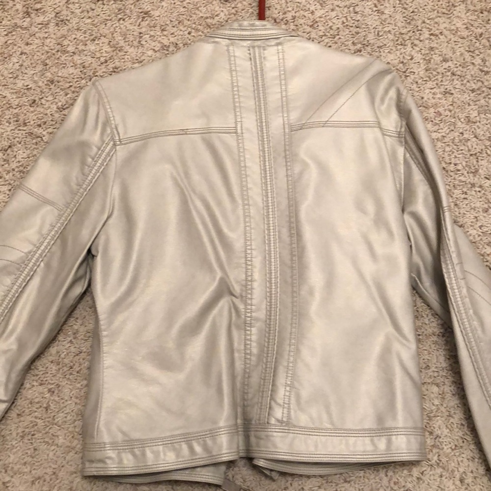 Jacket - Picture 2 of 3